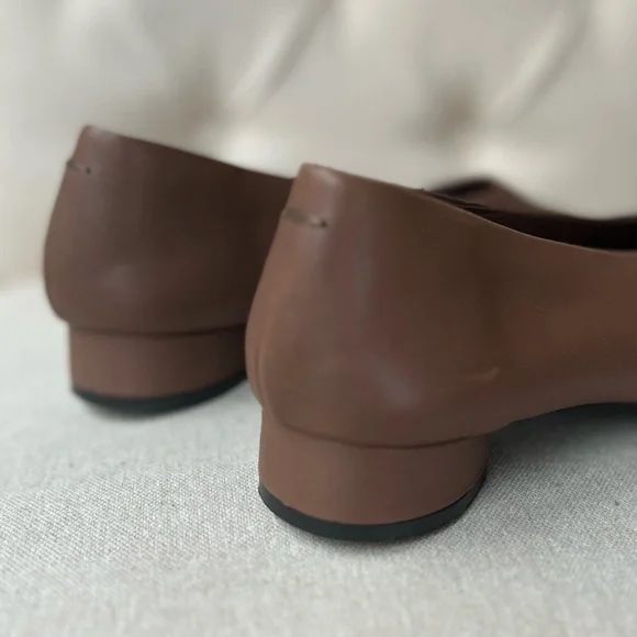 JEFFREY CAMPBELL Women's Trustee Round Toe Flats Light Brown Slip-On Shoes Sz 9 - Picture 8 of 13